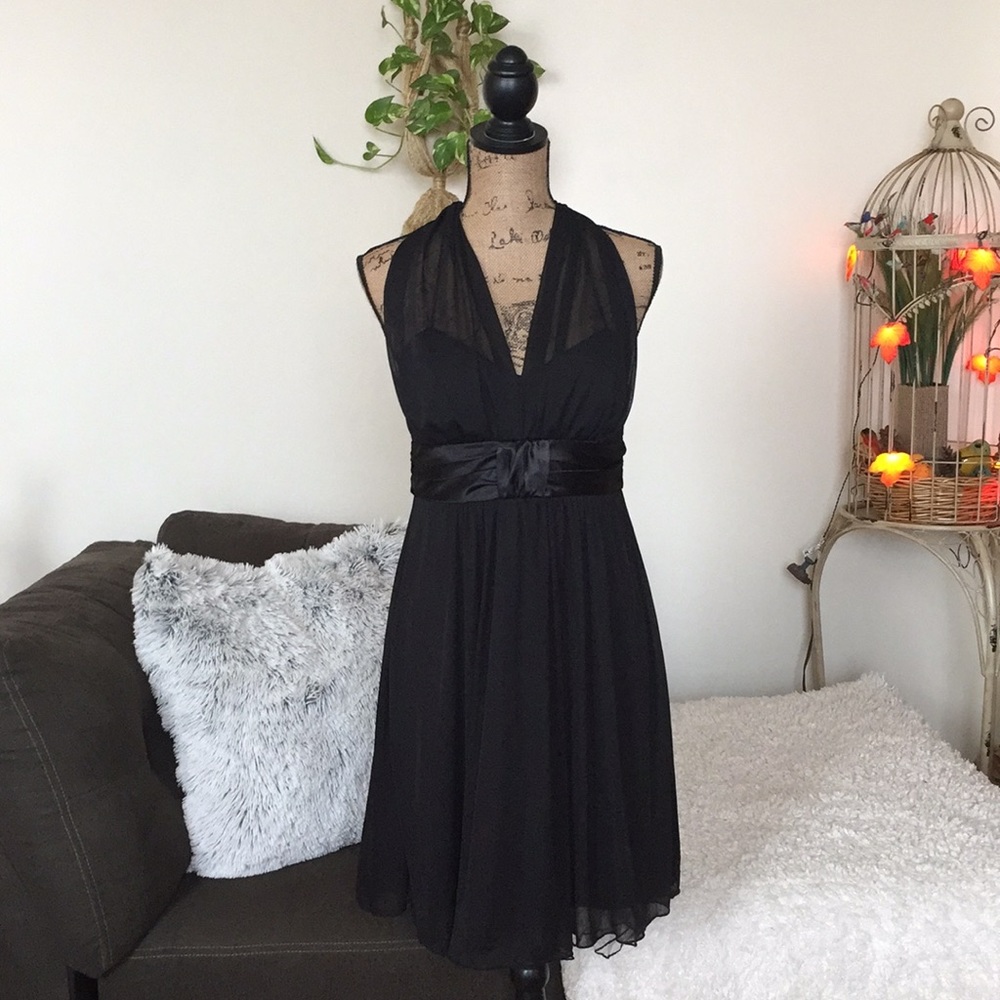 Speeckless —- beautiful black dress 👗🖤👗